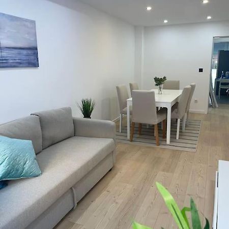 Lovely 2 Bedroom Apartment In South Lisbon Barreiro  Exterior photo